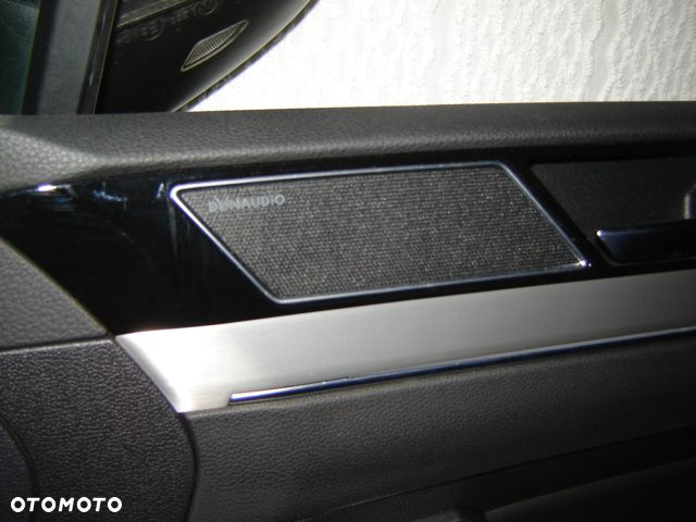 VW PASSAT B8 DYNAUDIO LISTWA - 3