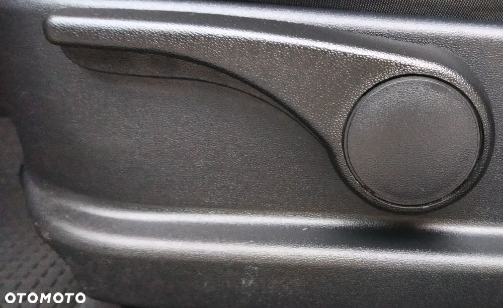 Hyundai i20 - 24