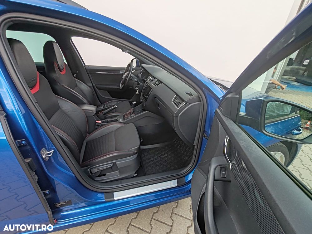 Skoda Octavia 2.0 TSI DSG RS - 7