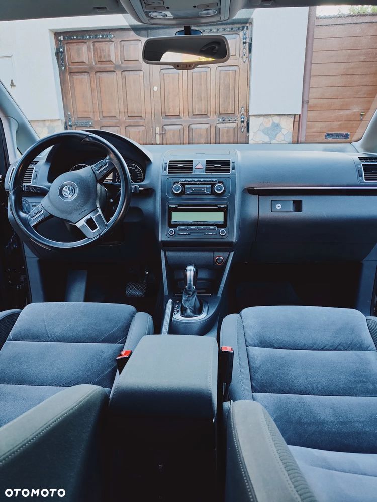 Volkswagen Touran - 13