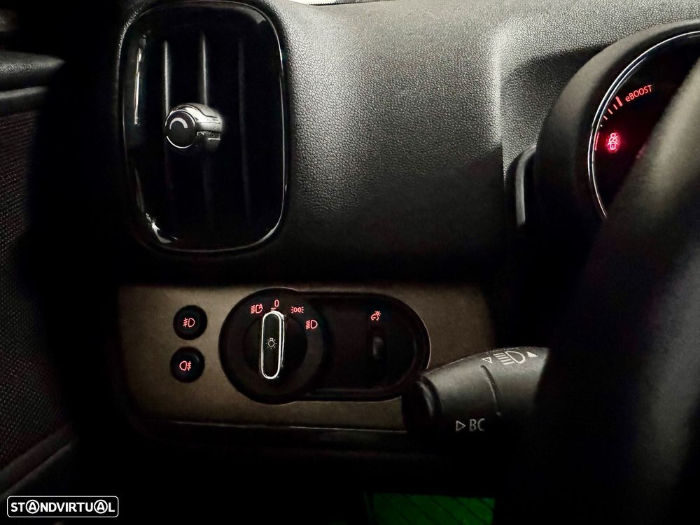 MINI Countryman Cooper SE ALL4 Auto - 33