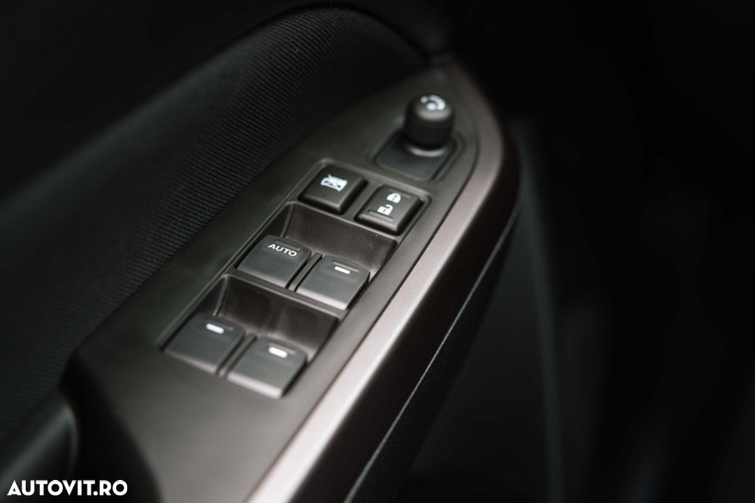 Suzuki Vitara - 25