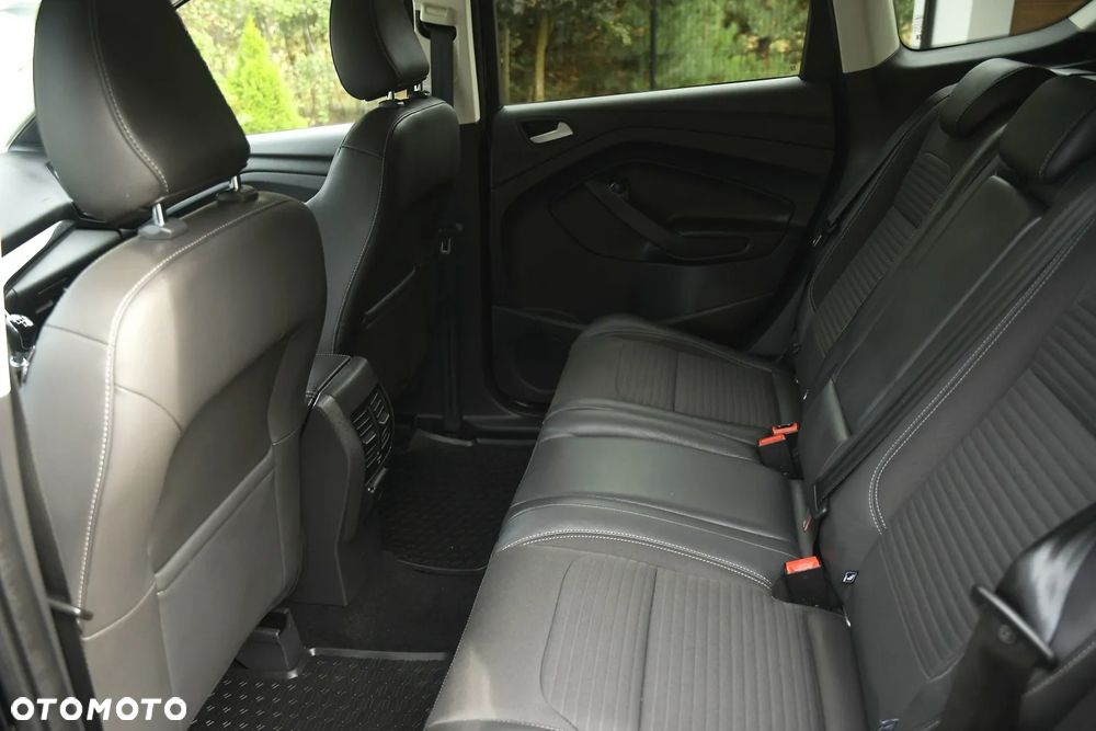 Ford Kuga 2.0 TDCi 4x4 Titanium - 26