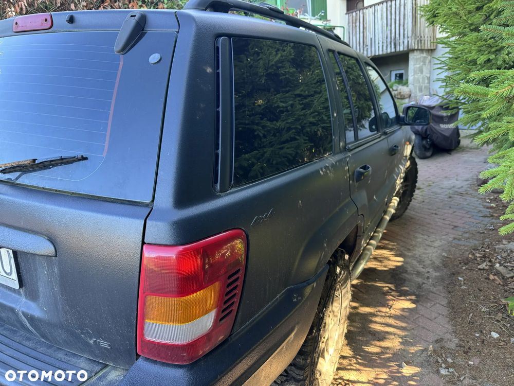 Jeep Grand Cherokee - 4