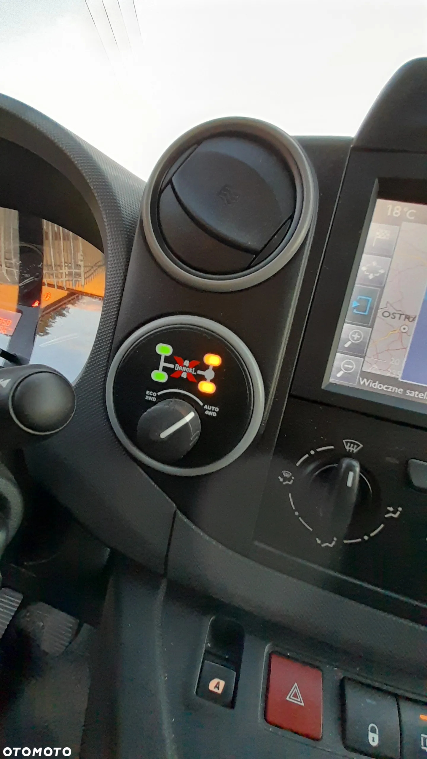 Peugeot Partner - 8