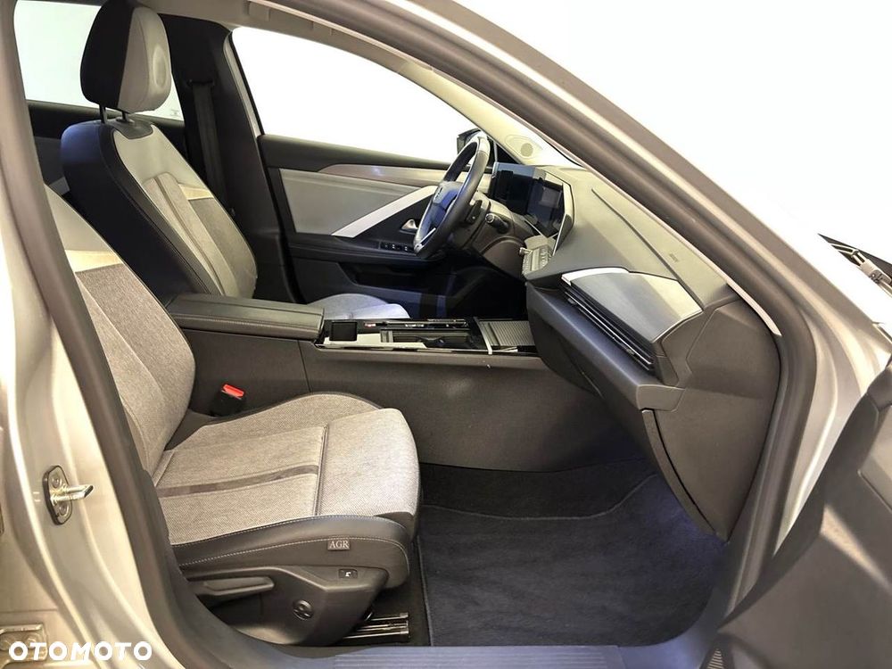Opel Astra 1.5 CDTI Elegance S&S - 9