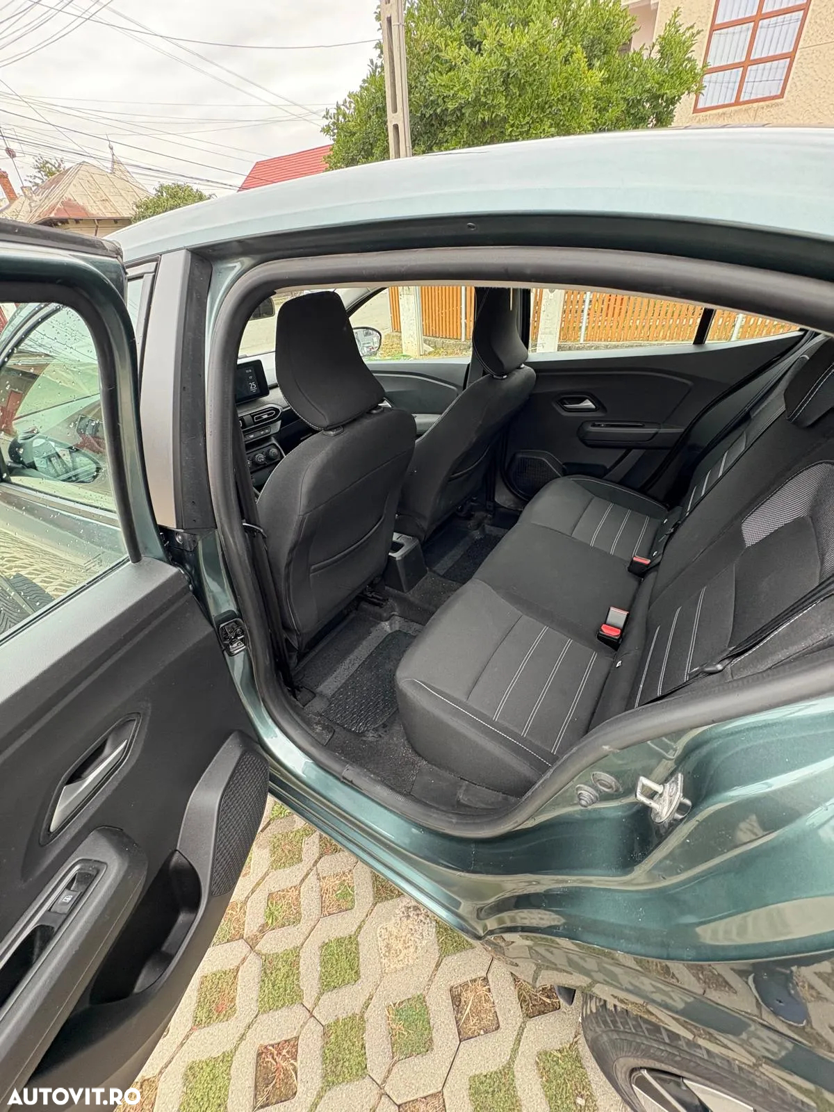 Dacia Logan TCe 90 MT6 Expression - 9