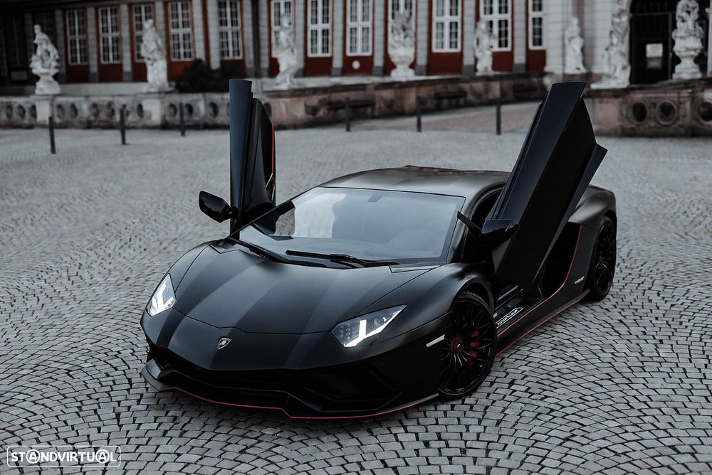 Lamborghini Aventador 6.5 V12 LP740-4 S - 4