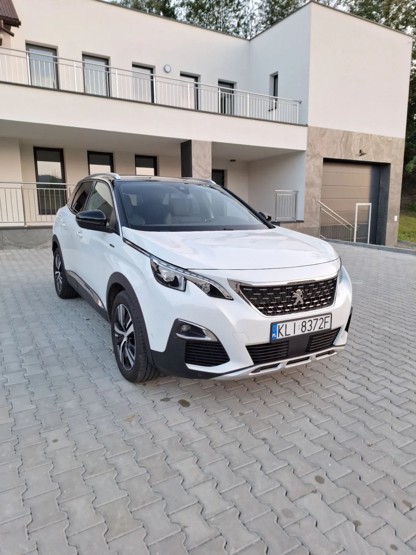 Peugeot 3008 1.2 PureTech GPF Allure S&S EAT8 - 1