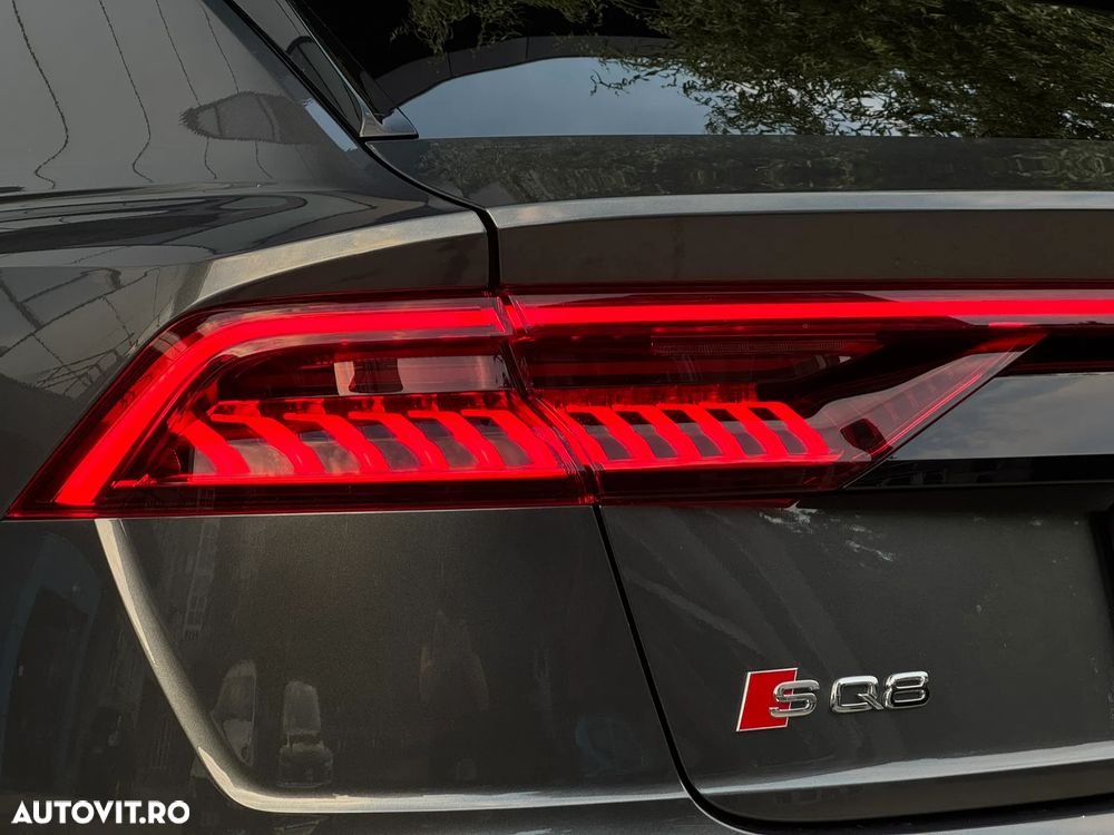 Audi SQ8 4.0 TFSI quattro Tiptronic - 11