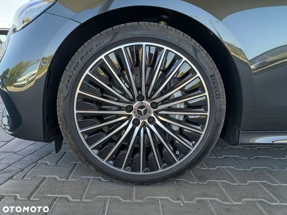 Mercedes-Benz Klasa E - 15