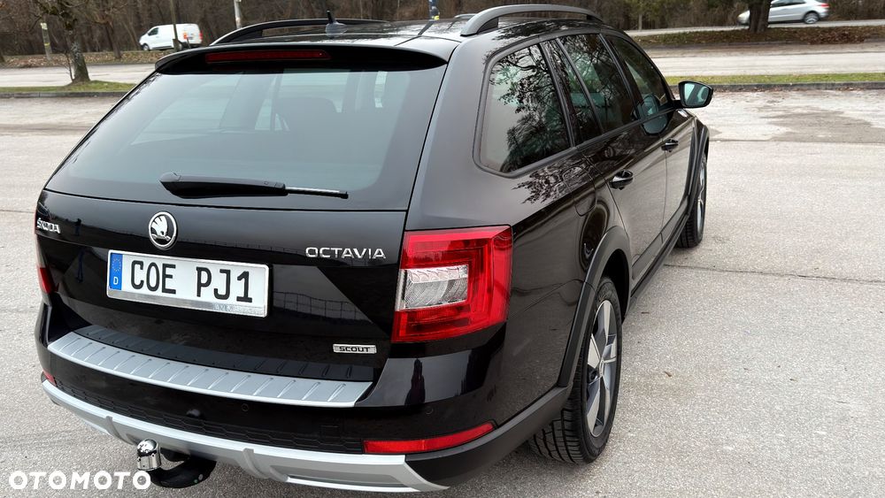 Skoda Octavia 2.0 TDI 4x4 DSG Scout - 15
