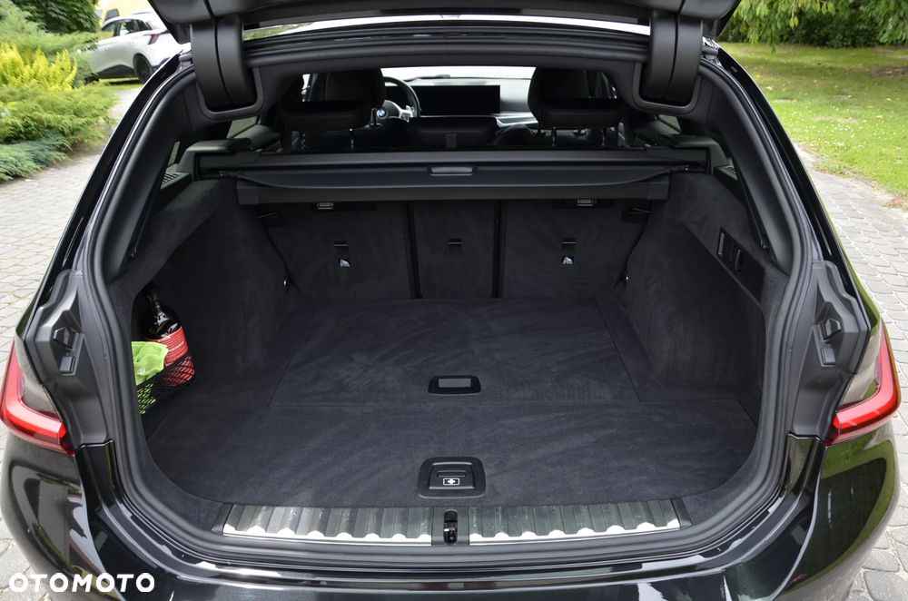 BMW Seria 3 320d M Sport Shadow sport - 17