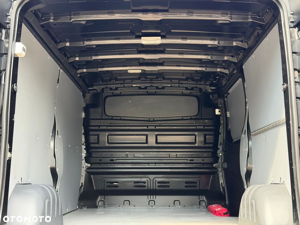 Renault Trafic - 8
