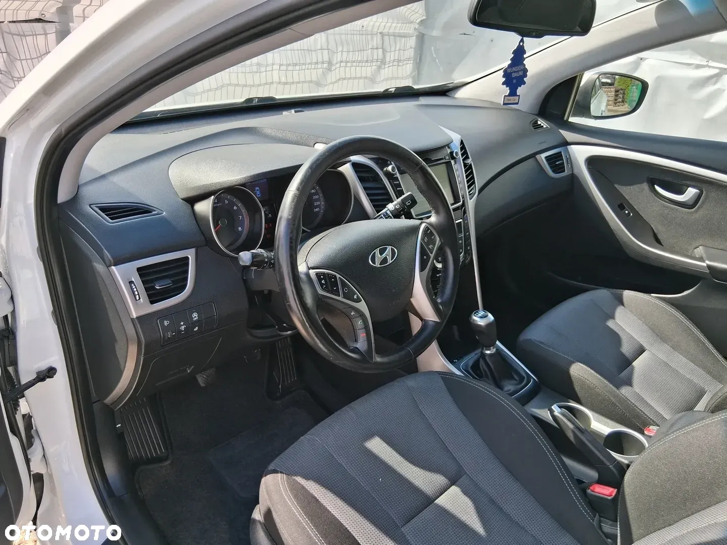 Hyundai i30 1.6 GDI Premium - 12