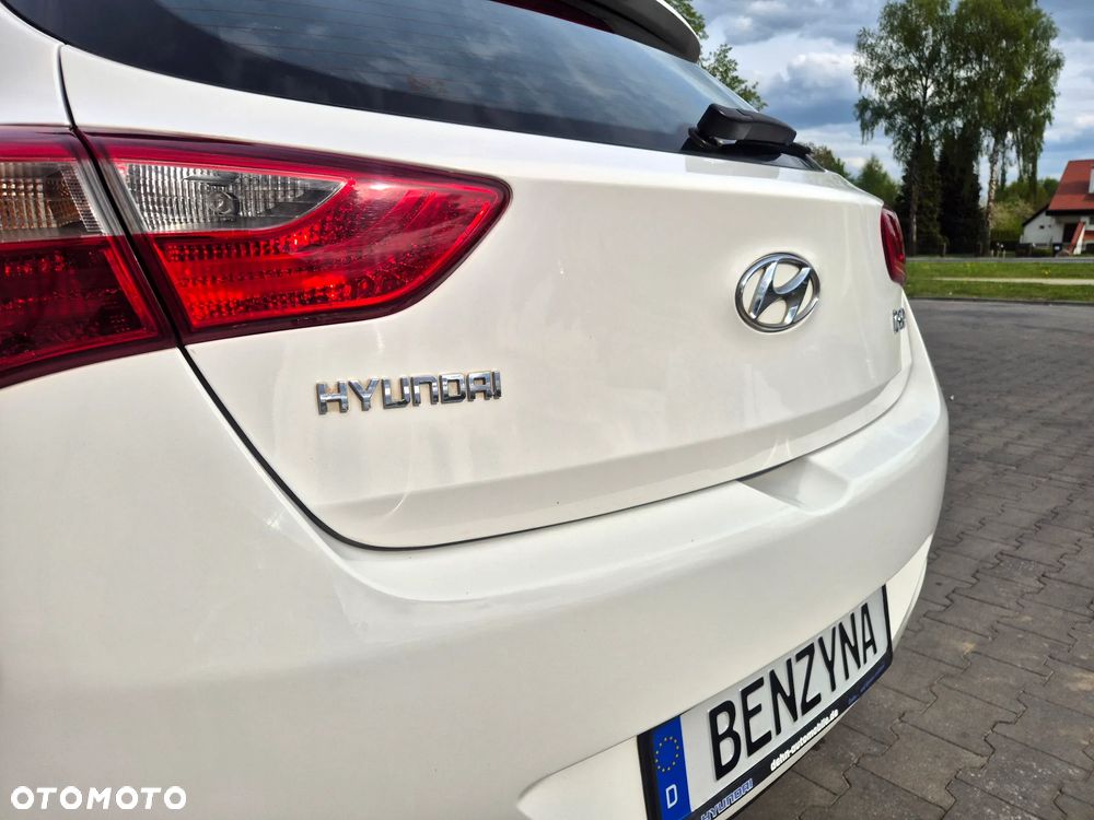 Hyundai i30 1.4 Classic + - 28