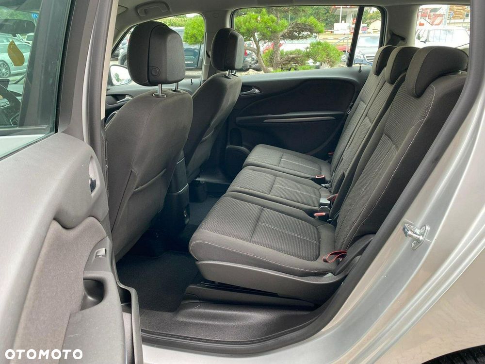 Opel Zafira - 8