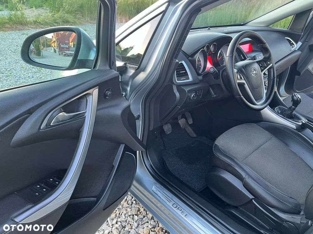 Opel Astra 1.4 Turbo Innovation - 26