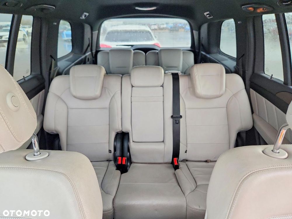 Mercedes-Benz GL - 10