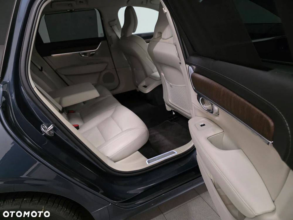 Volvo V90 D5 AWD Inscription - 31