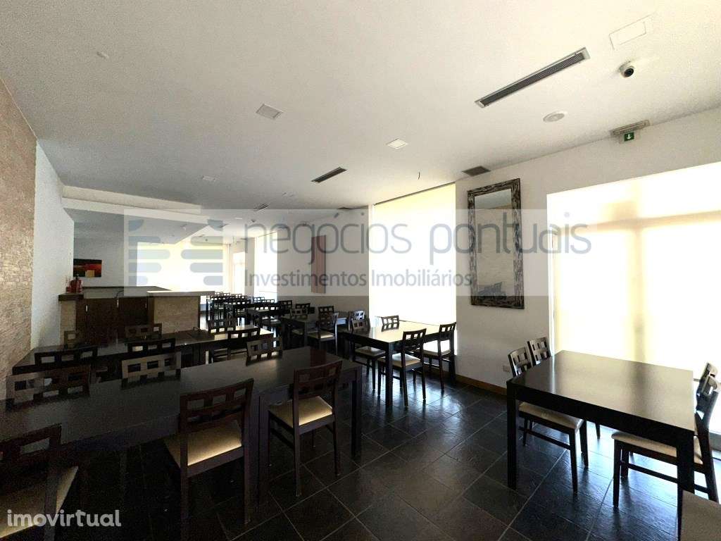 Restaurante com esplanada, mobilado e equipado - Grande imagem: 3/30