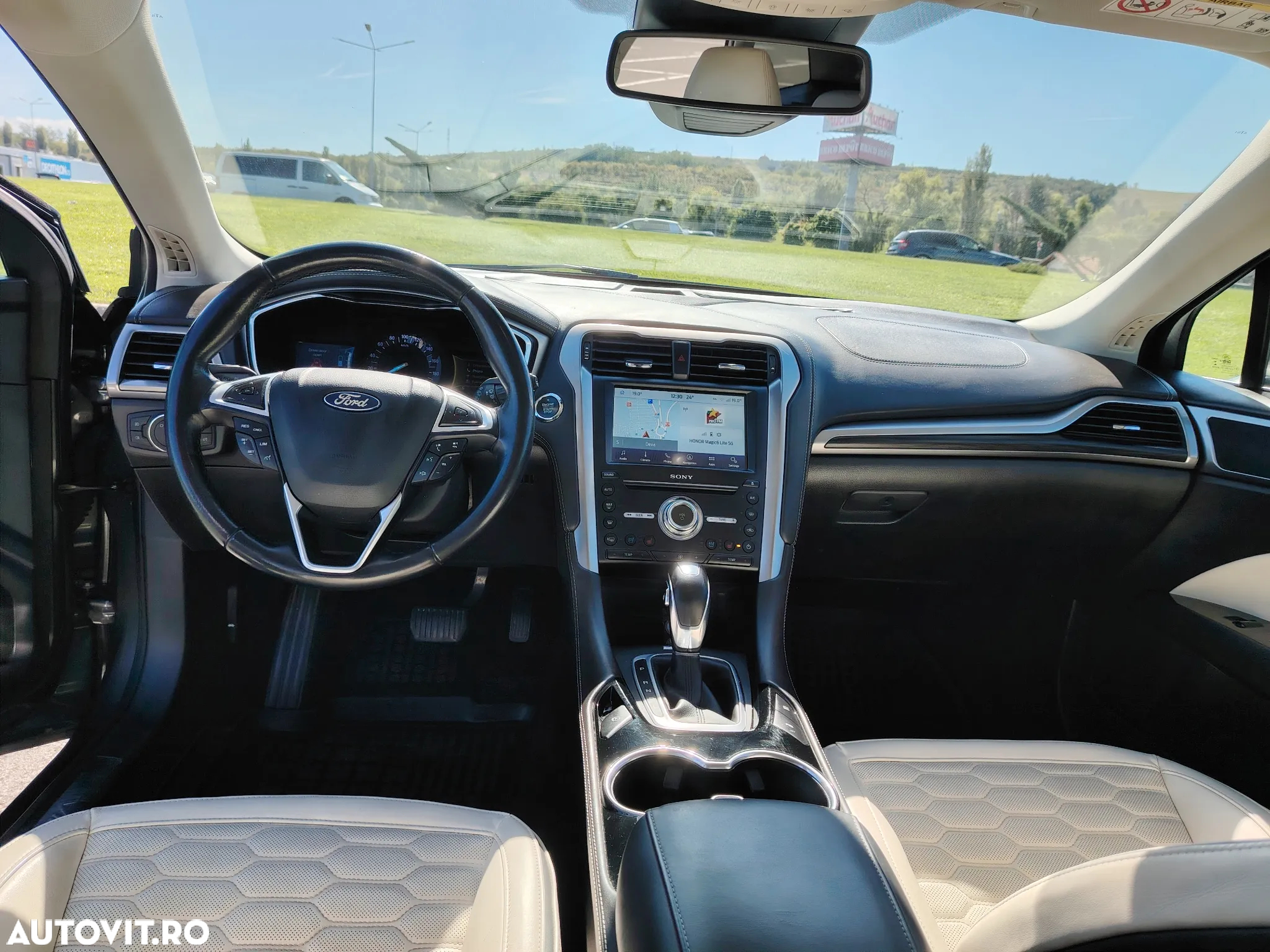 Ford Mondeo 2.0 HEV Vignale - 12