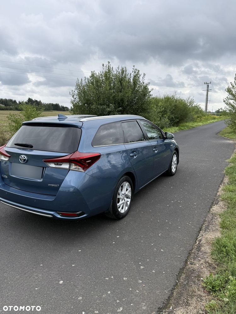 Toyota Auris Hybrid 135 Prestige - 6