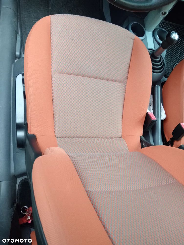 Używany Mitsubishi Colt 2006 - 8 500 PLN, 75 650 km - Otomoto.pl