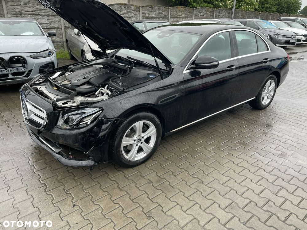 Mercedes-Benz Klasa E 220 d Avantgarde - 3