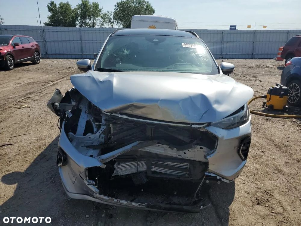 Ford Escape 2.0 EcoBoost AWD Titanium - 9