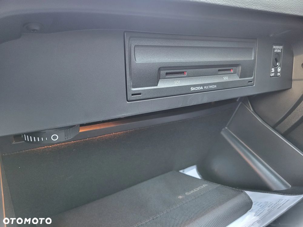 Skoda Octavia 1.4 TSI Drive - 37