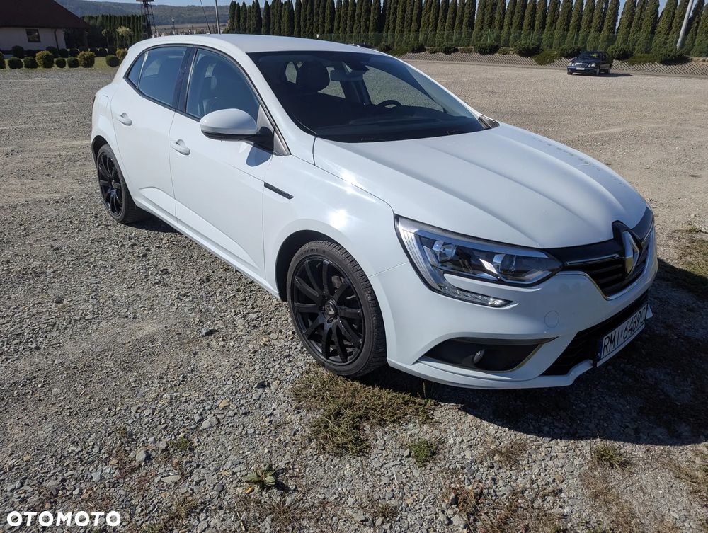 Renault Megane 1.5 Blue dCi Intens - 9