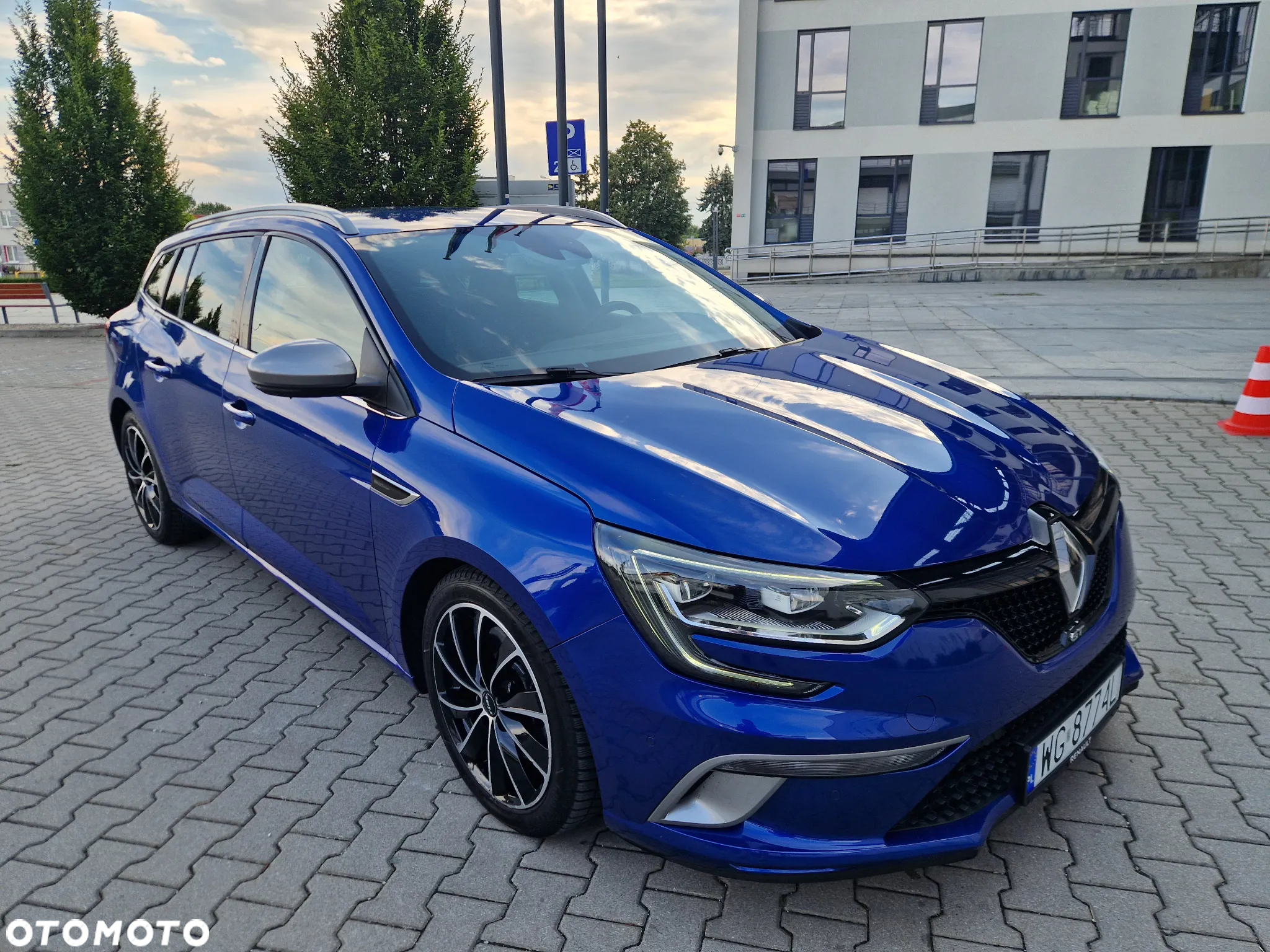 Renault Megane Grandtour ENERGY TCe 205 EDC GT - 6