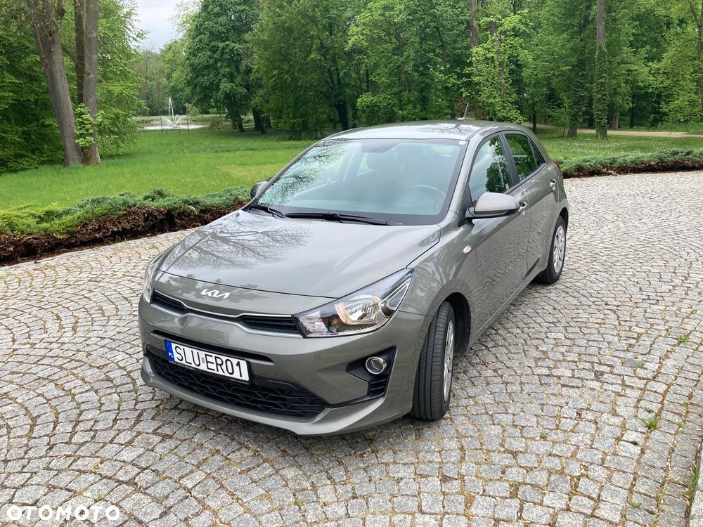 Kia Rio - 1