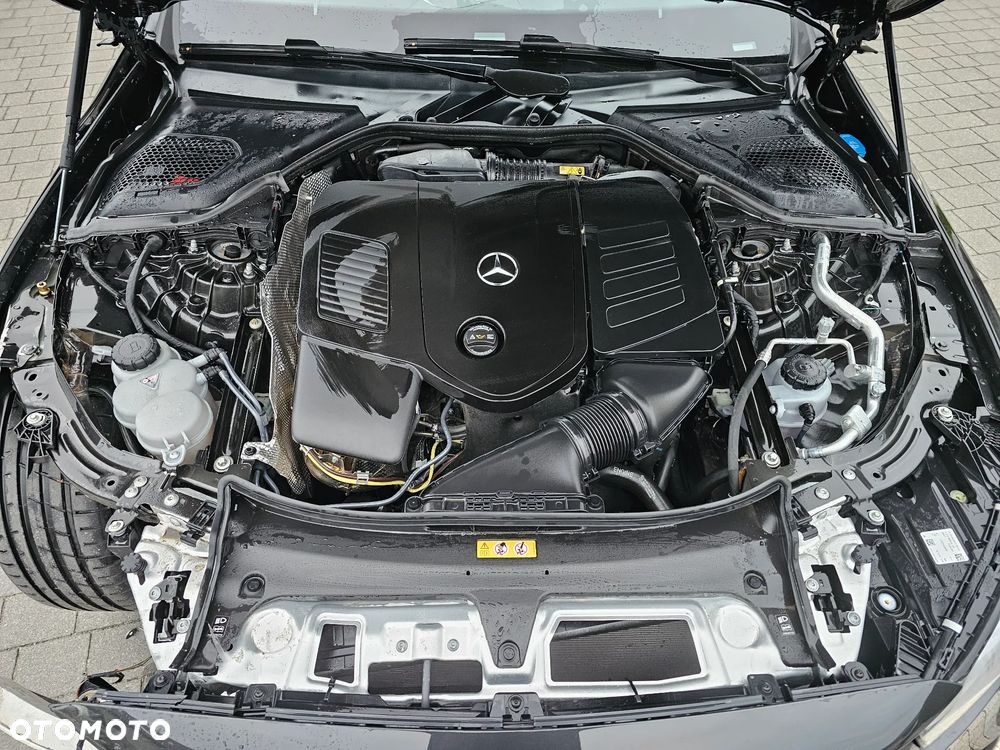 Mercedes-Benz Klasa E - 17