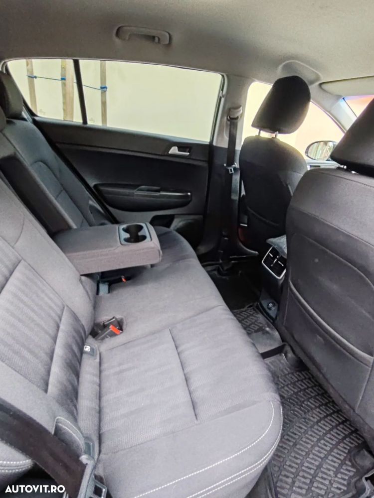 Kia Sportage 1.6 GDI 6MT 4x2 Style - 40