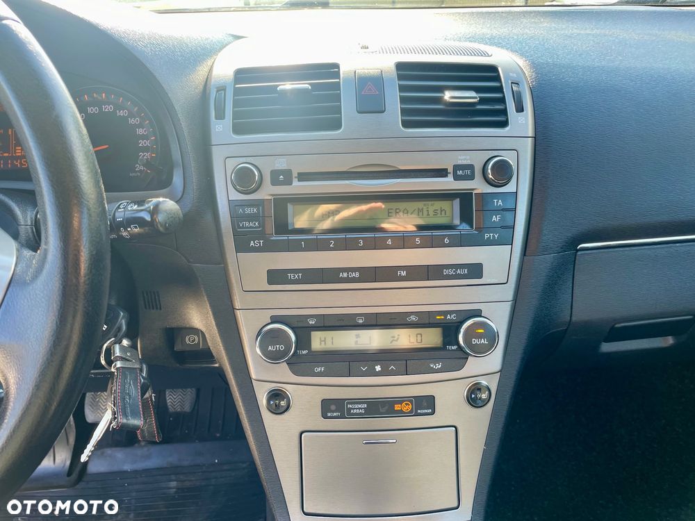 Toyota Avensis 1.8 Selection - 23