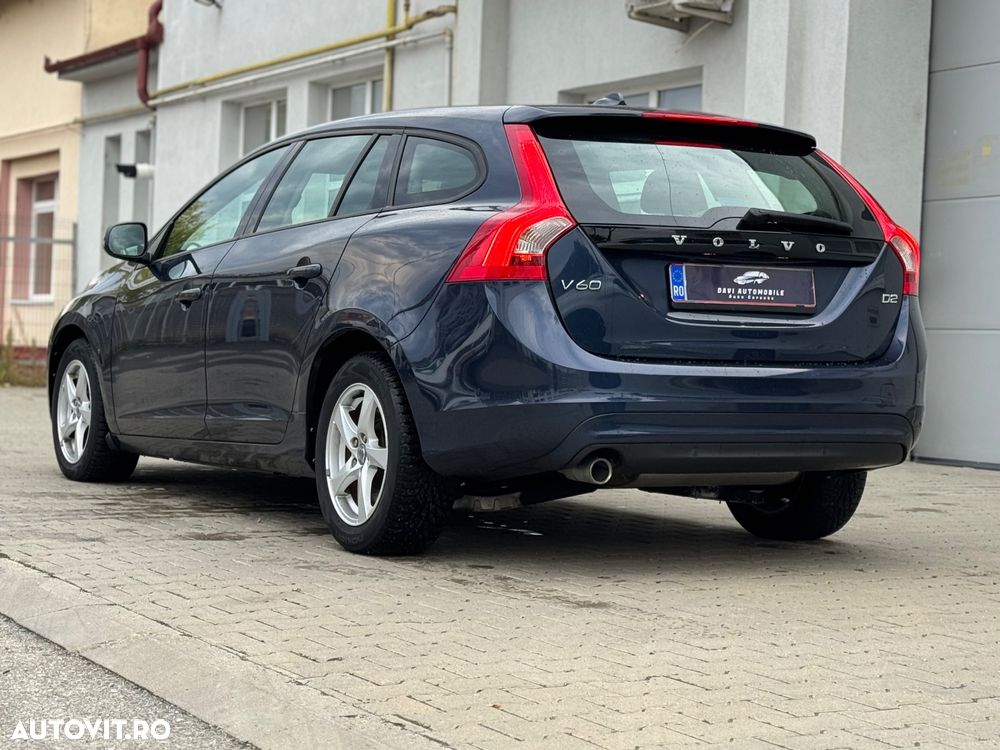 Volvo V60 D2 ECO Start-Stop Kinetic - 2