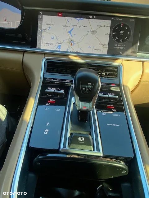 Porsche Panamera 4 E-Hybrid - 9