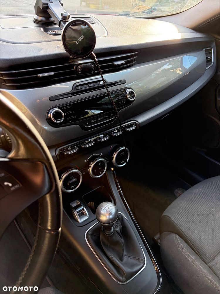Alfa Romeo Giulietta 2.0 JTDM Distinctive - 31