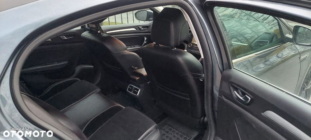 Renault Megane ver-1-3-tce-fap-intens - 17