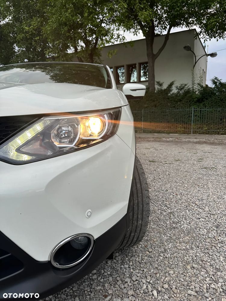 Nissan Qashqai 1.2 DIG-T Xtronic TEKNA - 9