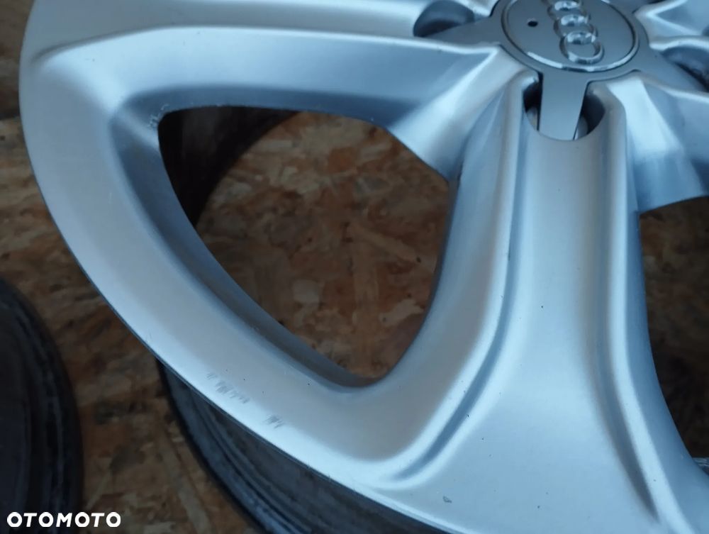 KOMPLET FELG ALUMINIOWYCH 17" 8K0601025C 7.5J ET45 AUDI A5 A4 B8 - 8