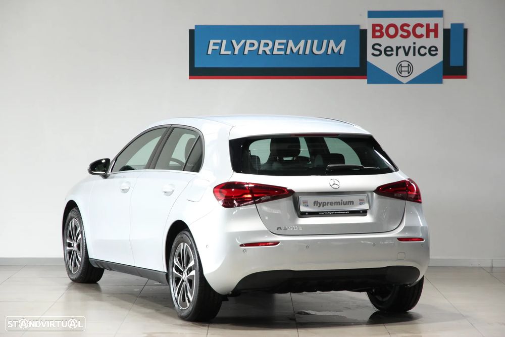 Mercedes-Benz A 250 e Style Plus - 4