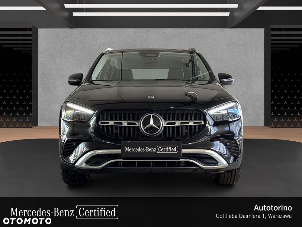 Mercedes-Benz GLA - 8