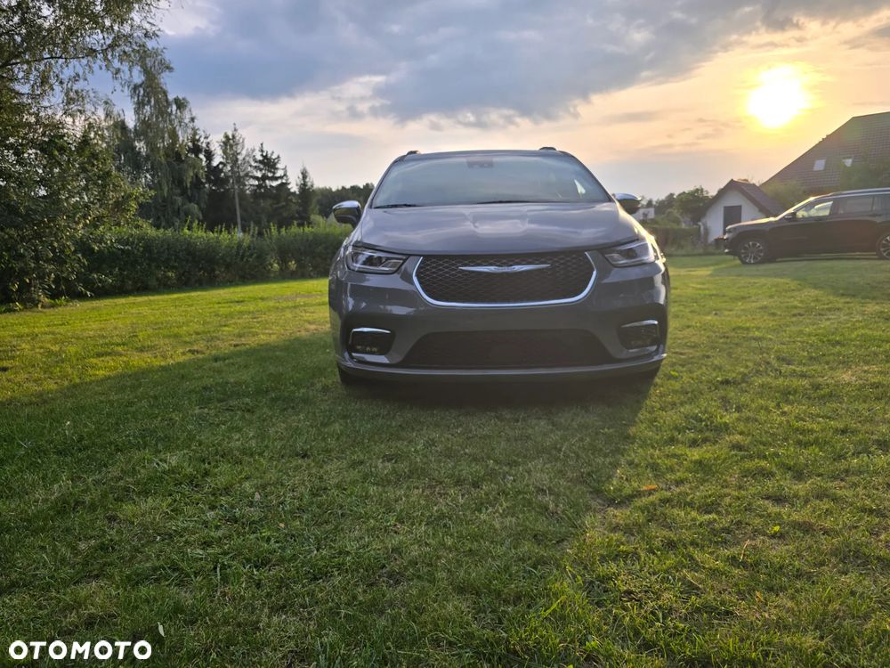 Chrysler Pacifica - 7