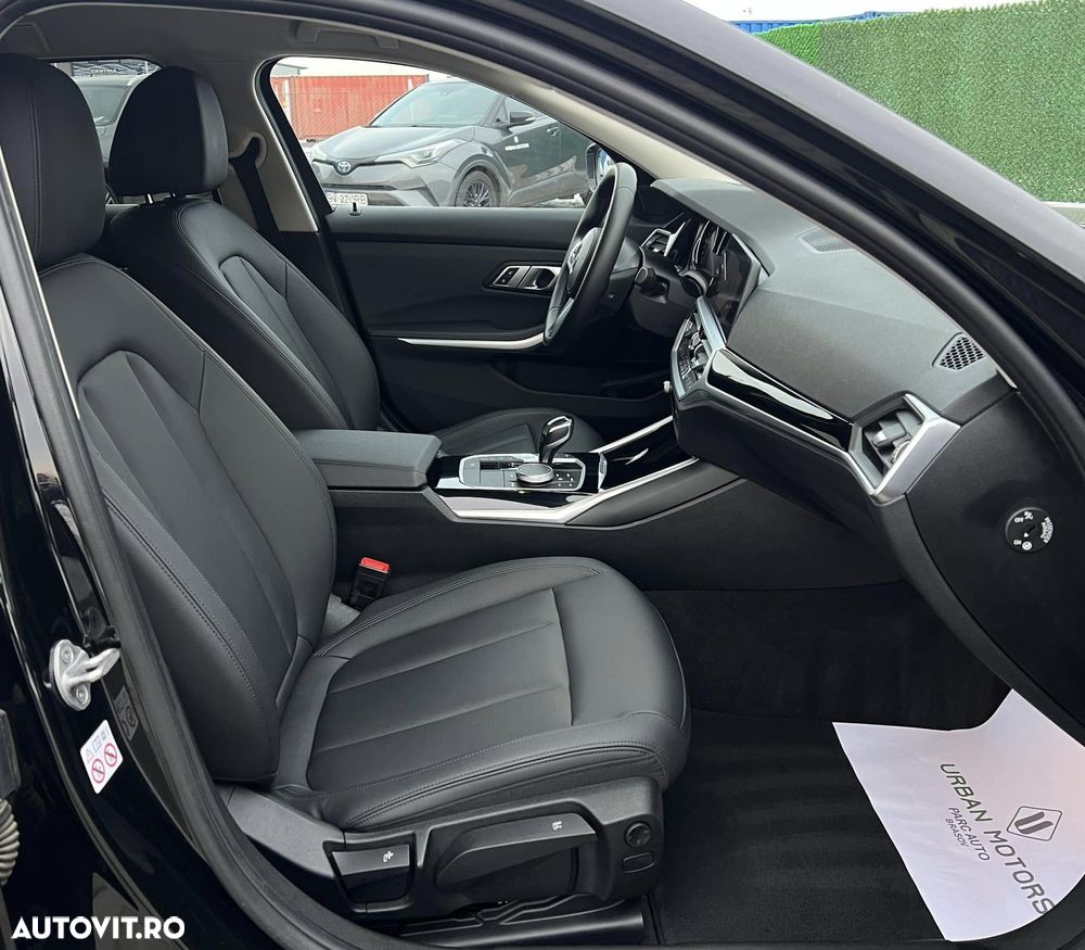 BMW Seria 3 318d Aut. Luxury Line - 15