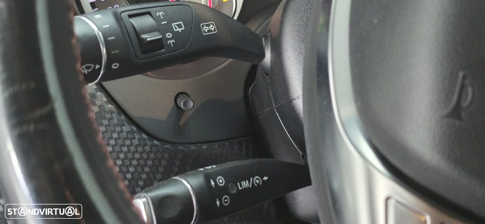 Mercedes-Benz A 200 CDI 7G-DCT AMG Line - 31