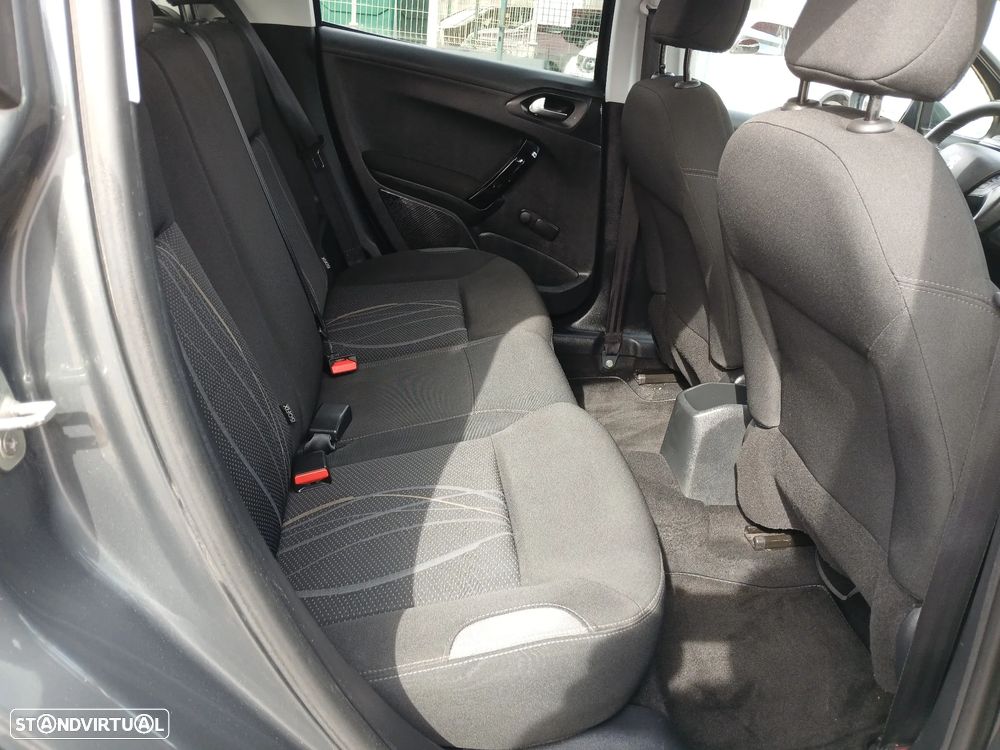 Peugeot 208 1.2 VTi Active - 18