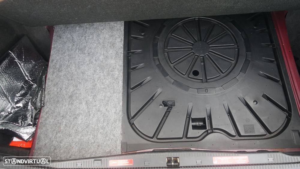 Mercedes-Benz E 200 - 36